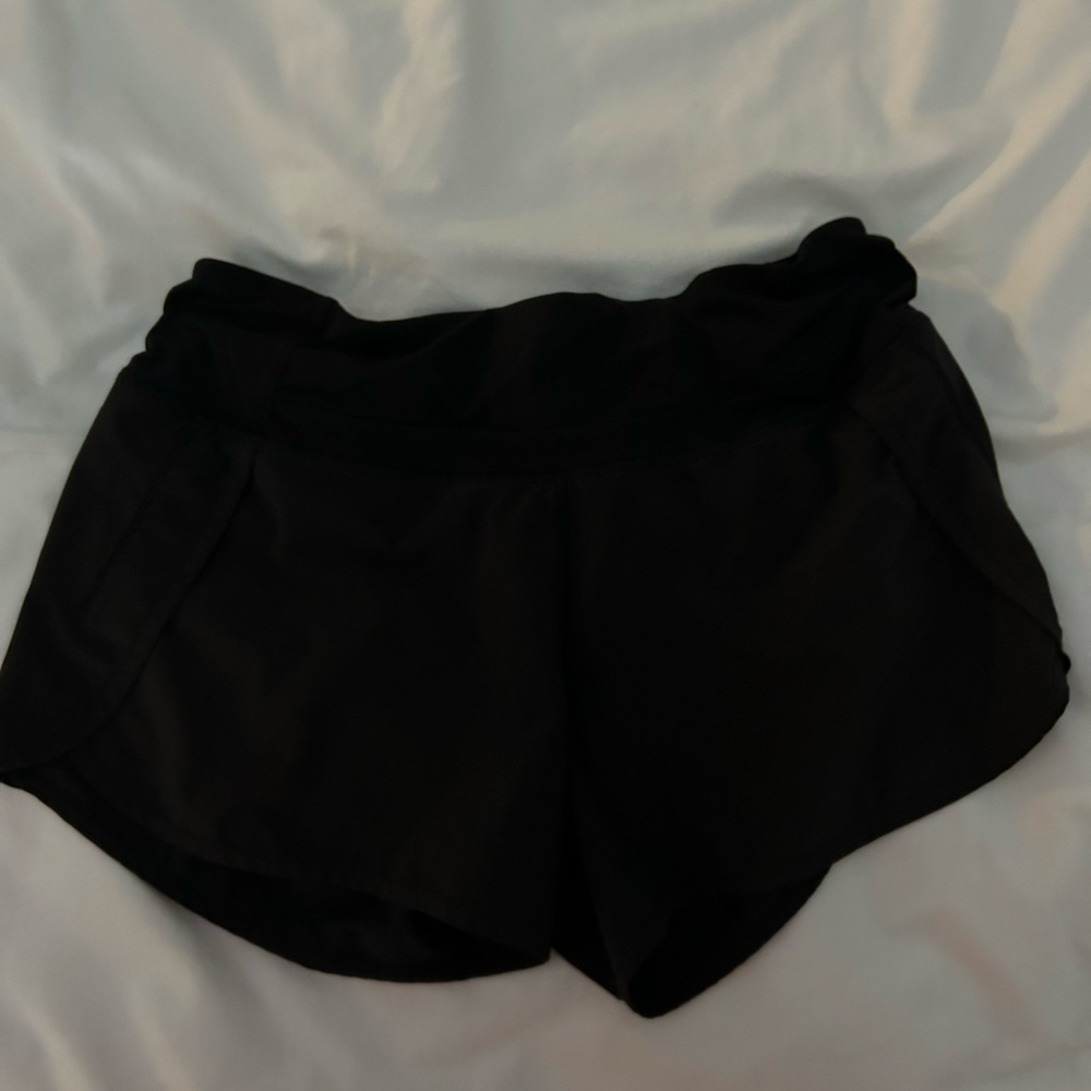 BLACK LULU SPEED UP 2.5 INSEAM!!